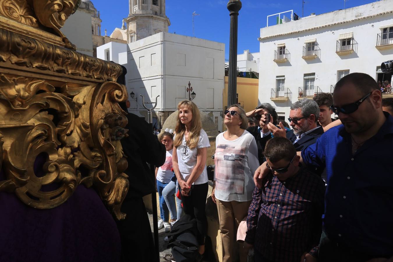 FOTOS: Sanidad brilla con su esplendor en el Martes Santo de Cádiz