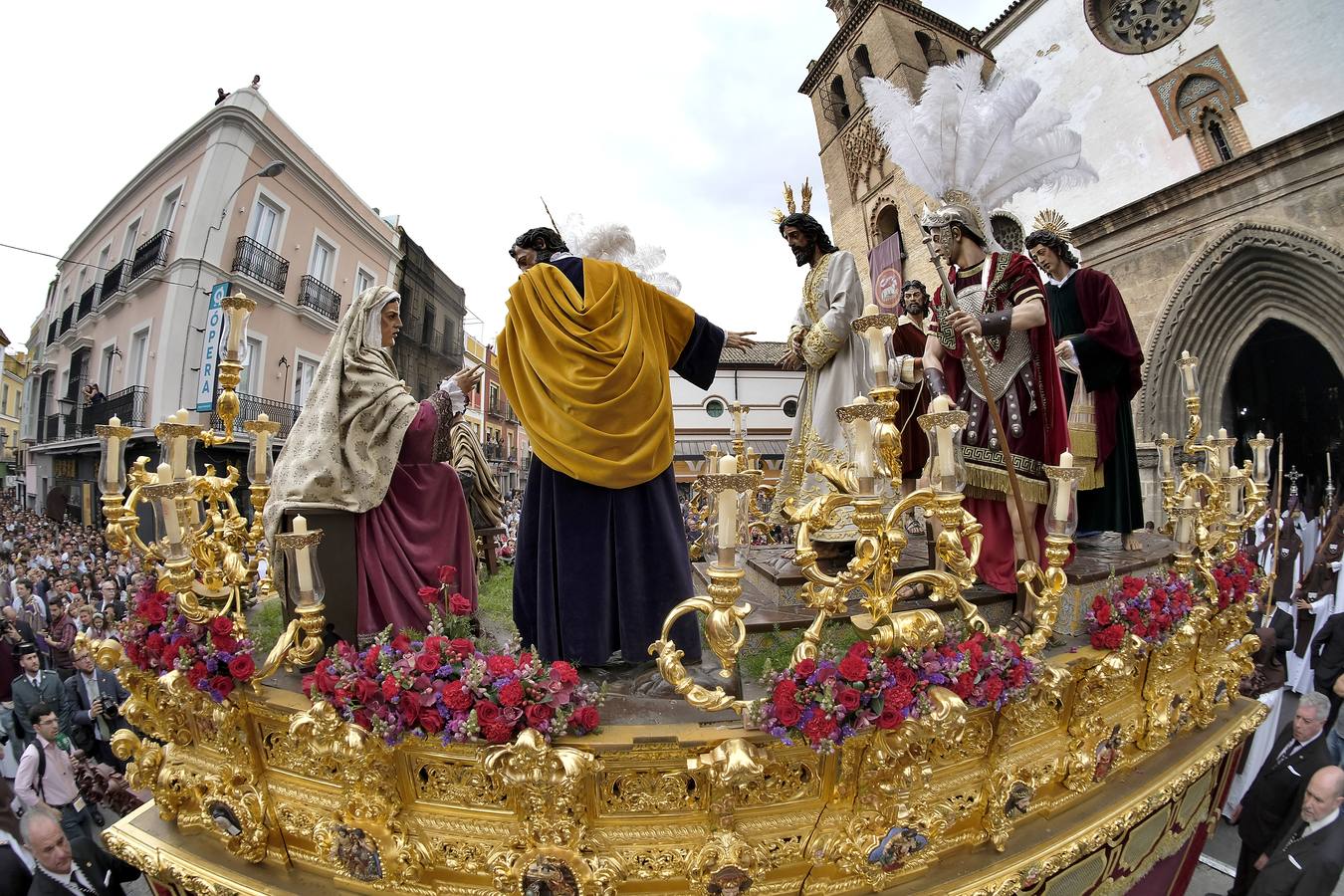 Salida de El Carmen Doloroso este Miércoles Santo, en imágenes