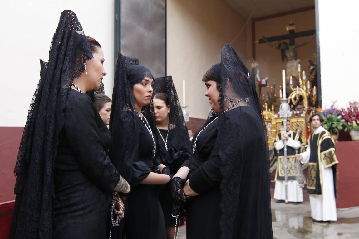 La tarde de la Hermandad de Gracia de Córdoba, en imágenes