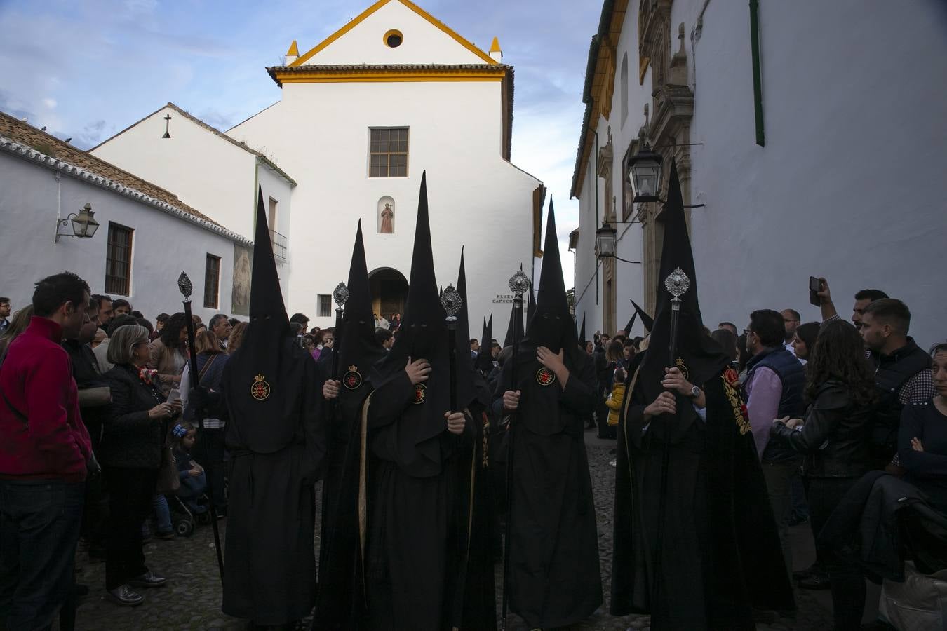 La tristeza en los Dolores de Córdoba, en imágenes