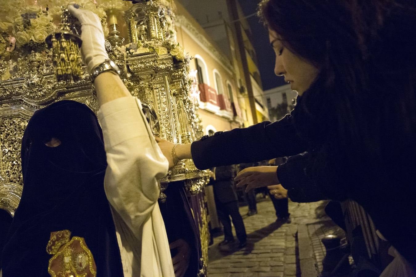 Así fue la salida de Los Gitanos en la Madrugada