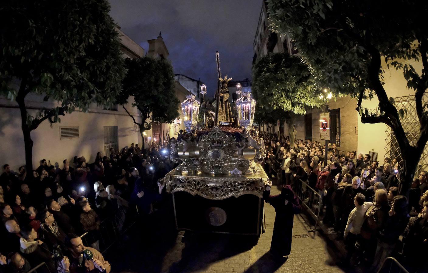 Recogimiento en la salida de El Silencio en la Madrugada