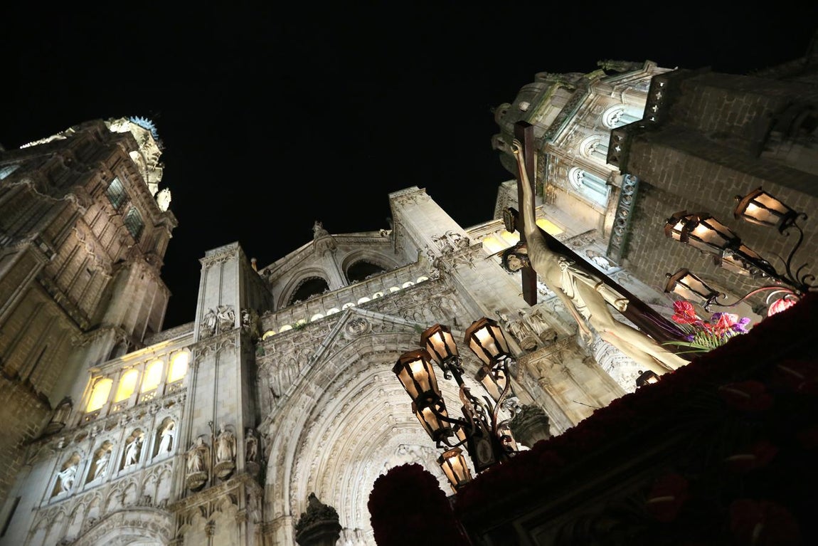 El Cristo de la Vega sí pudo desfilar en Toledo