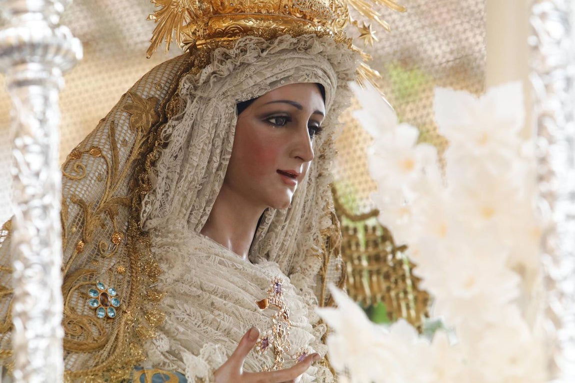 La procesión de Jesús Resucitado de Córdoba, en imágenes