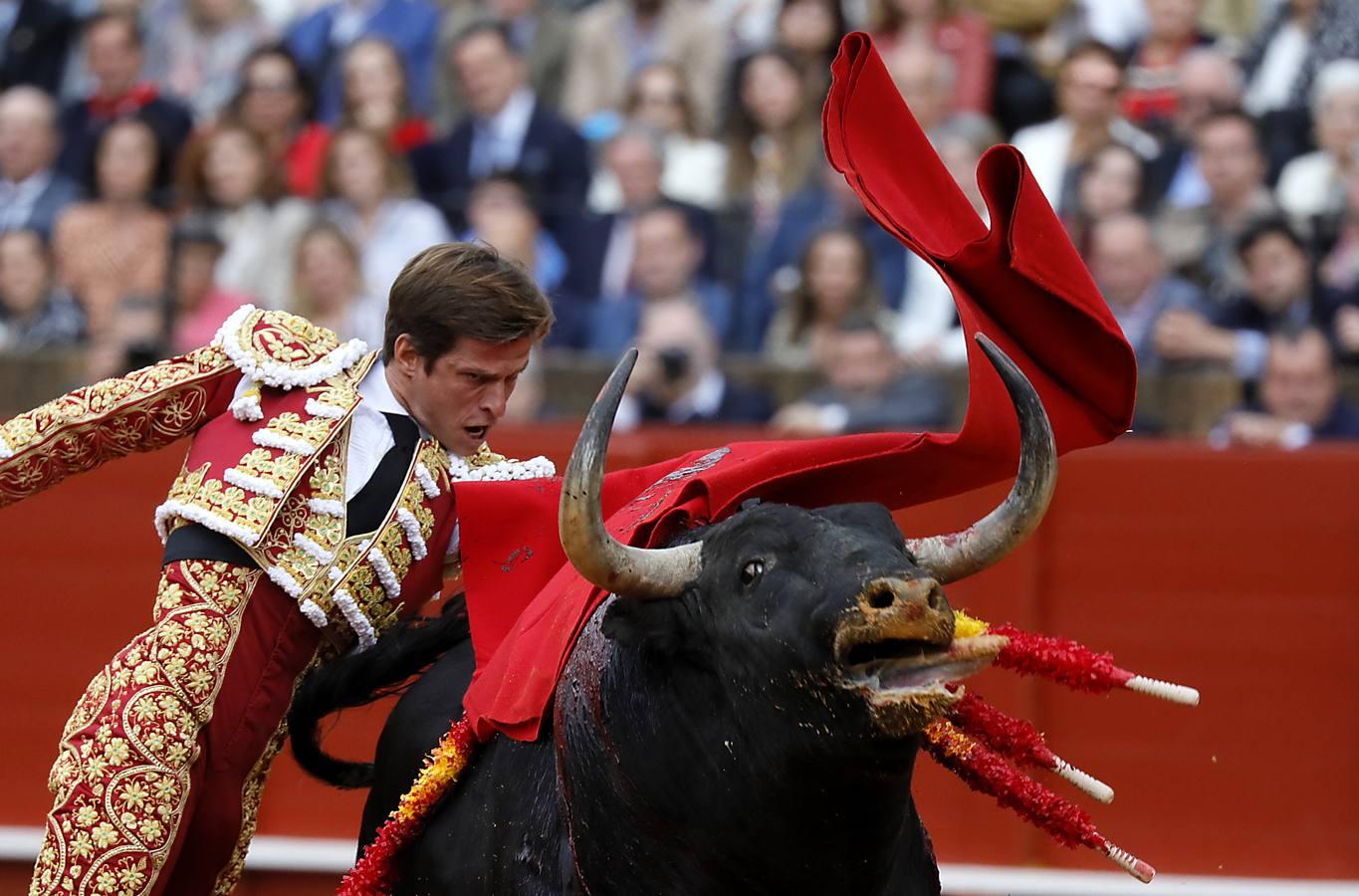 José María Manzanares corta una oreja en la Corrida de Resurrección