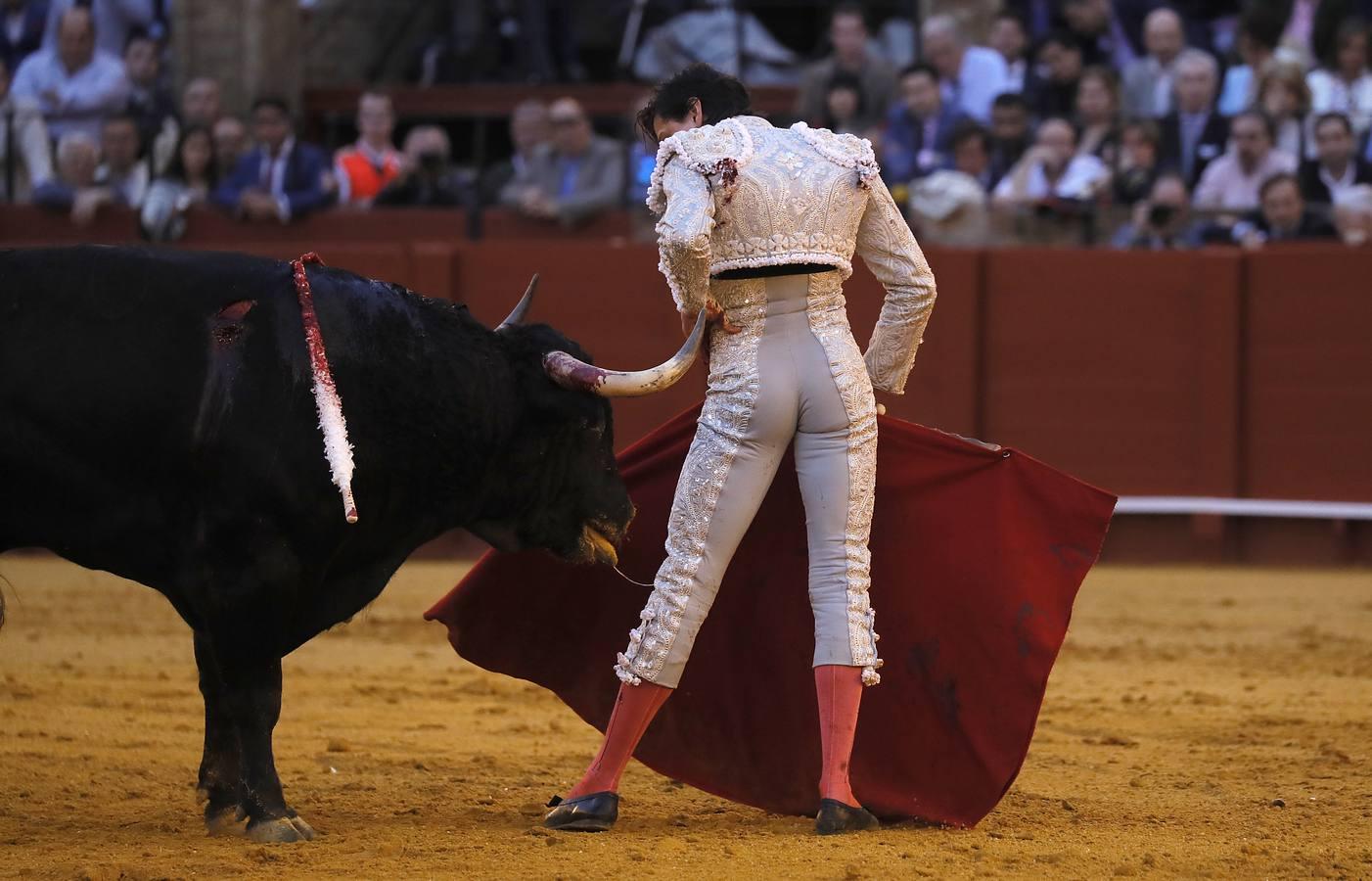 José María Manzanares corta una oreja en la Corrida de Resurrección