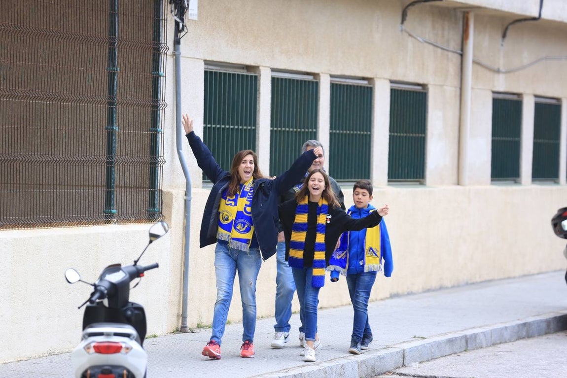 FOTOS: Búscate en las gradas de Carranza