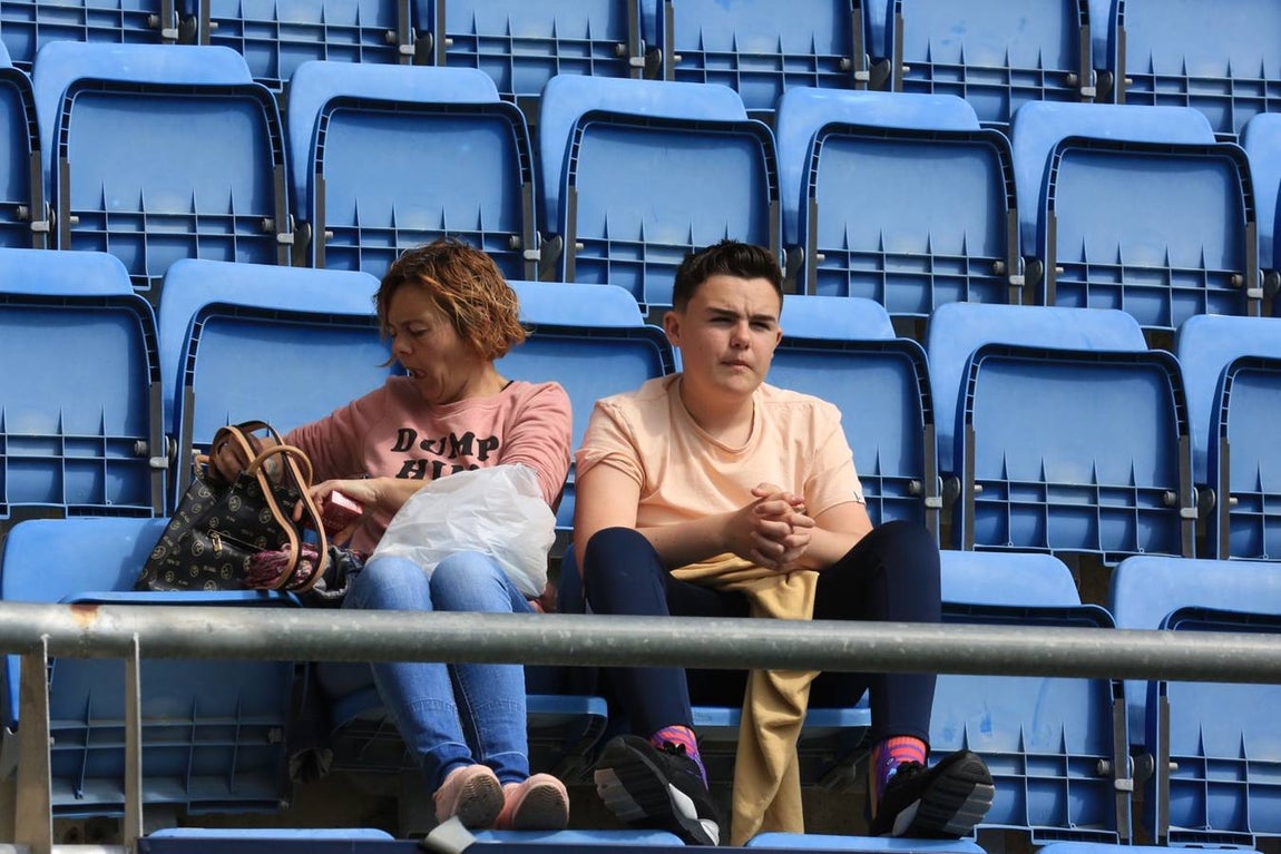 FOTOS: Búscate en las gradas de Carranza