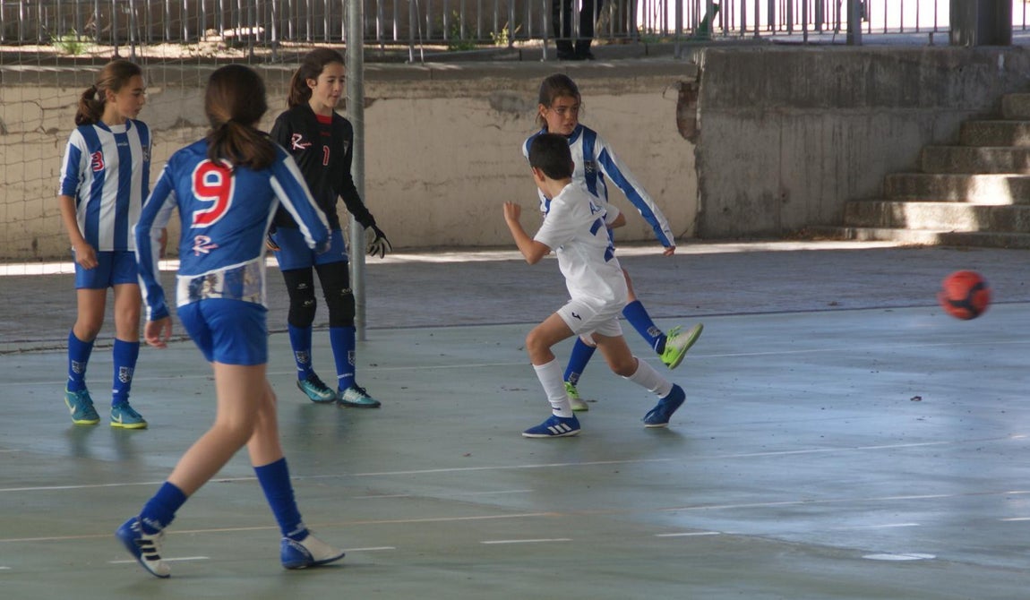 Las mejores imágenes del encuentro entre Nuestra Señora del Recuerdo y Vedruna Escuelas Inter «C»