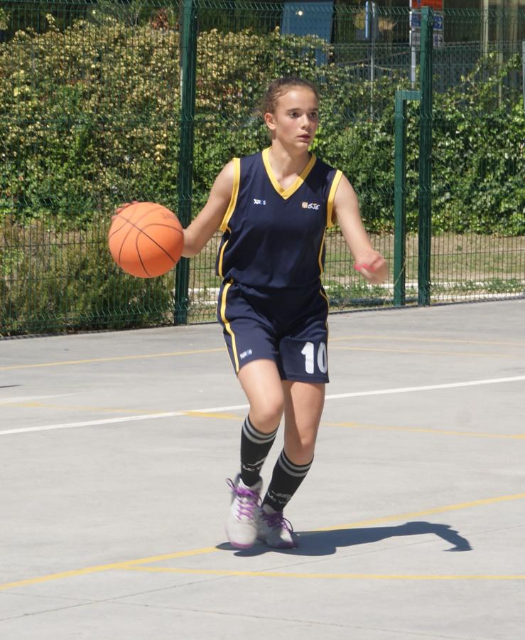 Las mejores imágenes del encuentro entre el San Juan Evangelista y el Jesús Gutenberg