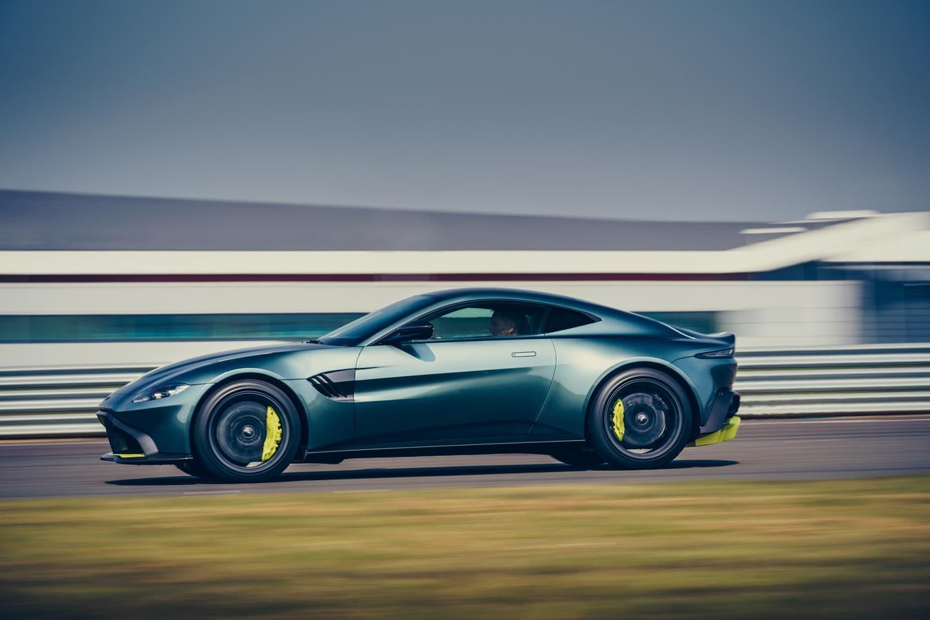 Fotogalería: Aston Martin Vantage AMR 2020