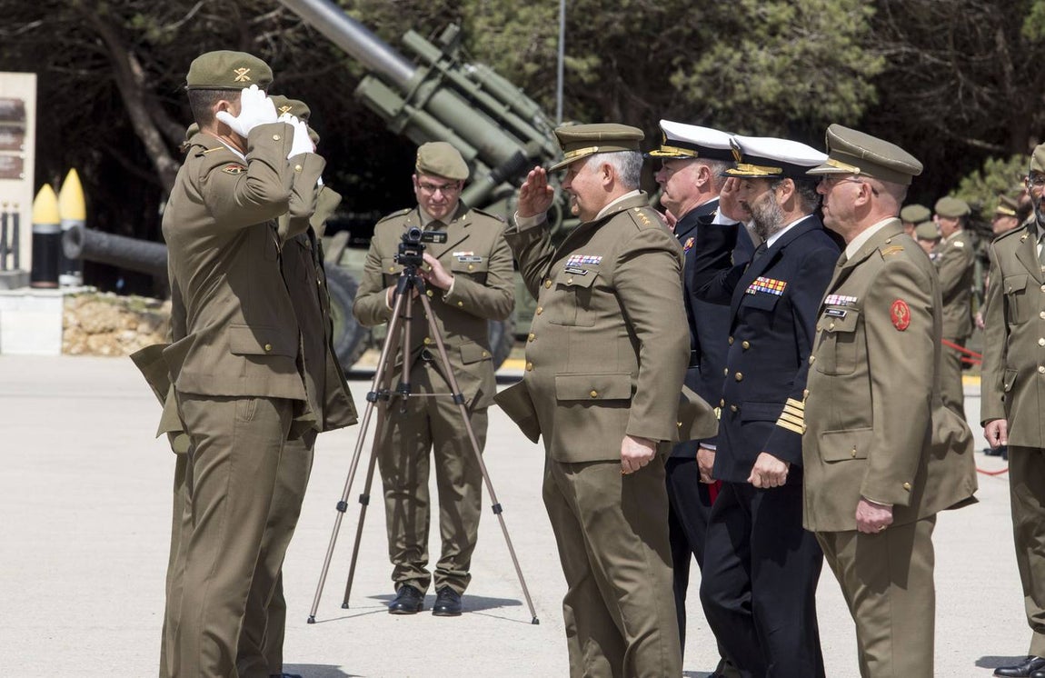 Conmemoración del 2 de mayo en el RACTA-4