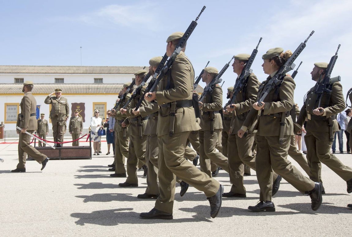 Conmemoración del 2 de mayo en el RACTA-4