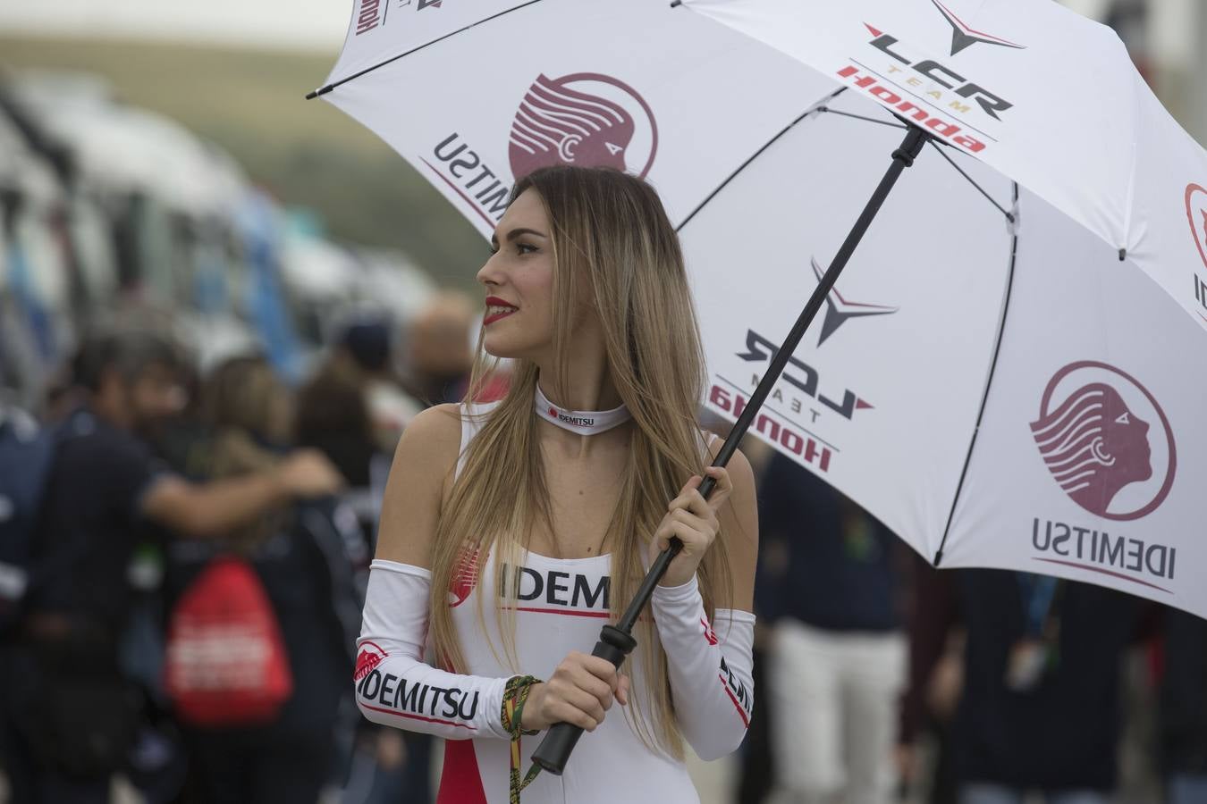 (FOTOS) La vida en el Circuito: motos y gente guapa