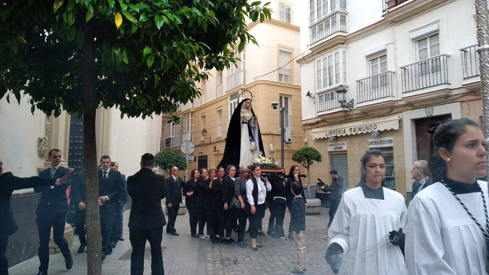 Visita de la Virgen de Desamparados a la Casa Oviedo