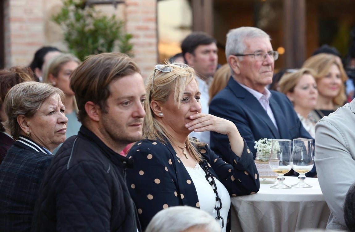 Claudia Alonso presenta a su equipo para ganar en Toledo