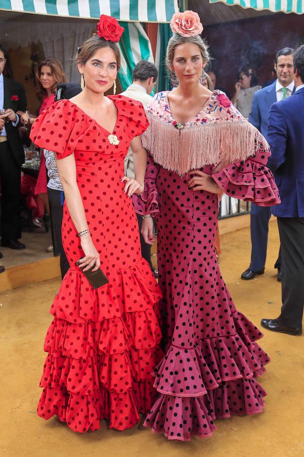 Lourdes Montes y su hermana. 