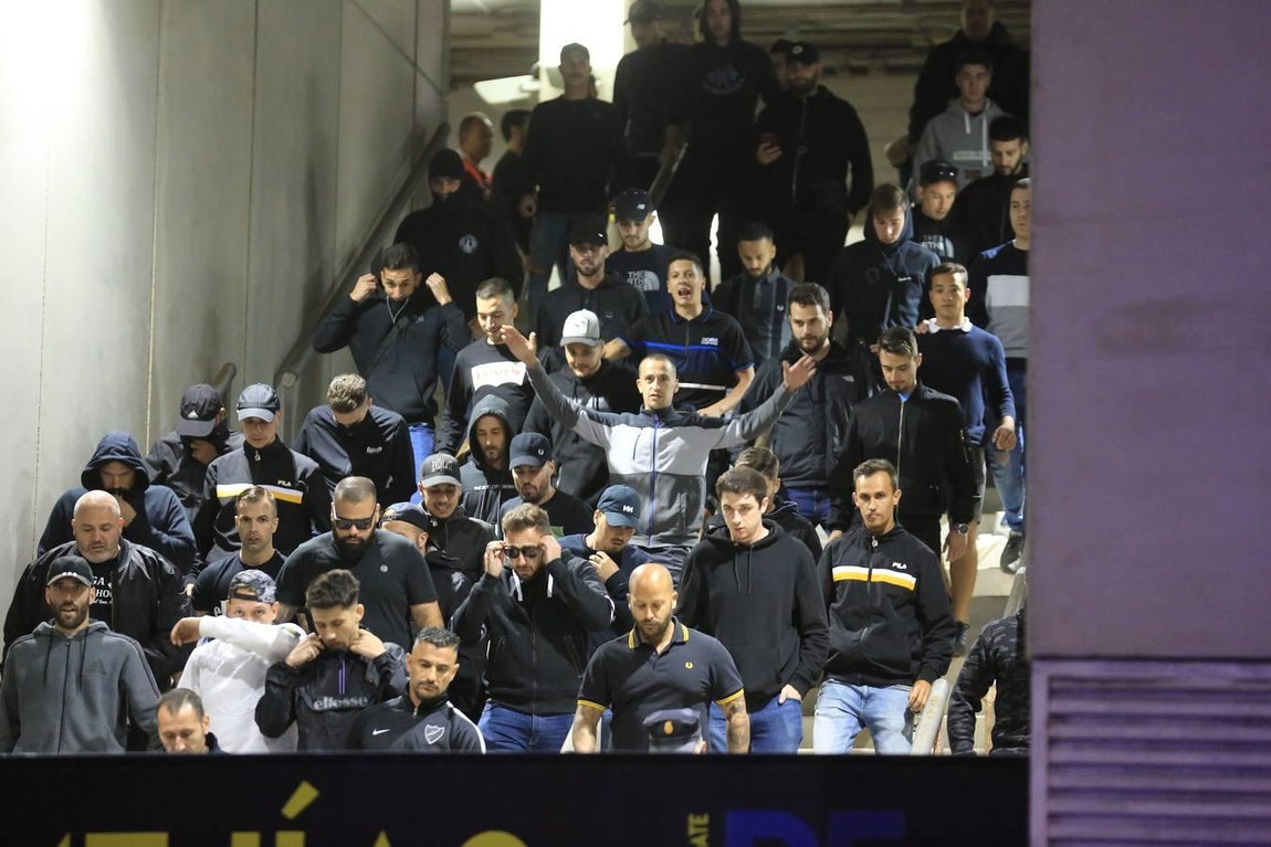 Dispositivo policial del Cádiz-Málaga. Partido de alto riesgo en Carranza