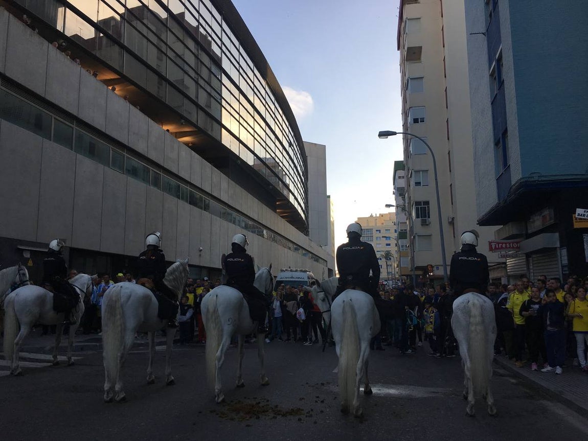 Dispositivo policial del Cádiz-Málaga. Partido de alto riesgo en Carranza