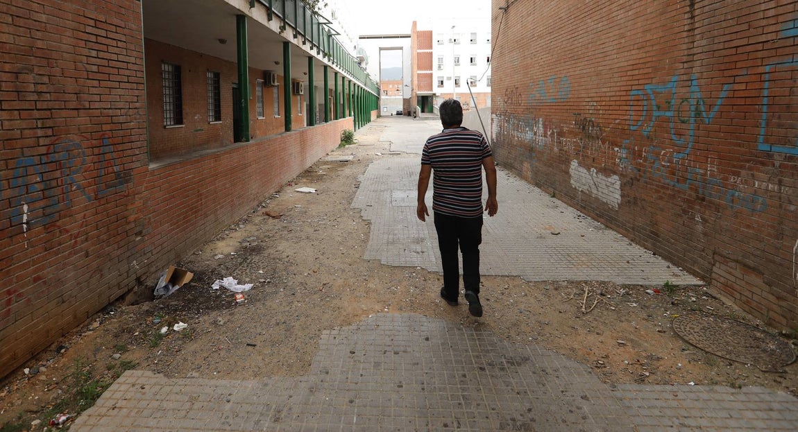 Un paseo por el barrio de las Palmeras de Córdoba, en imágenes