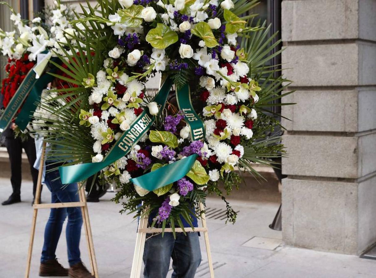 La capilla ardiente de Rubalcaba, en imágenes