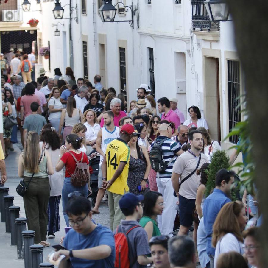 El ambiente para visitar los Patios de San Basilio en Córdoba, en imágenes