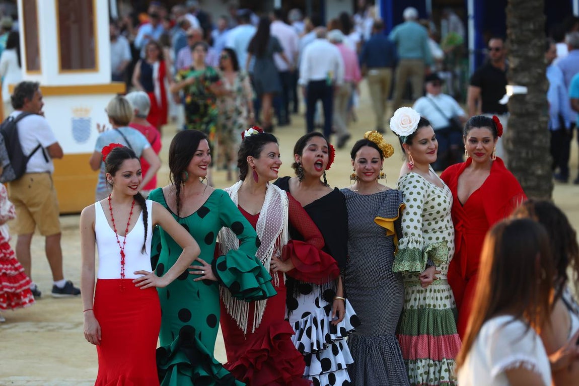 FOTOS: Alumbrado y primer día en la Feria de Jerez 2019