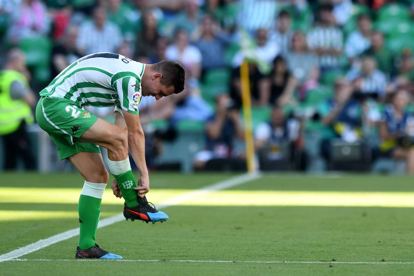 En imágenes, la victoria (2-1) del Betis ante el Huesca