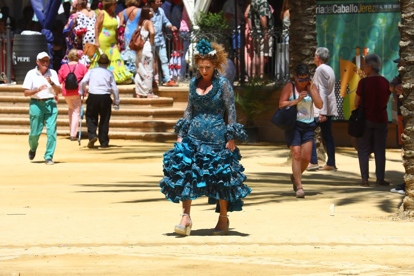 FOTOS: Las mujeres brillan en la Feria de Jerez en todo su esplendor