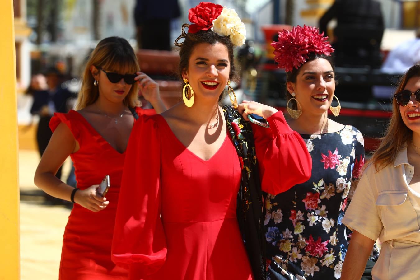 FOTOS: Las mujeres brillan en la Feria de Jerez en todo su esplendor