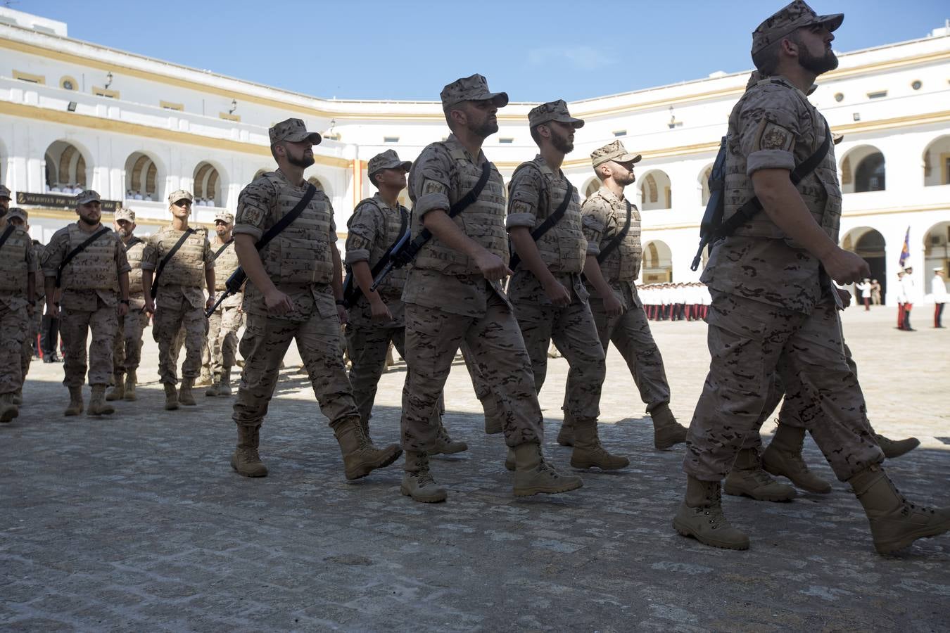 El TEAR despide a la la Fuerza Expedicionaria de Infantería de Marina para Mali