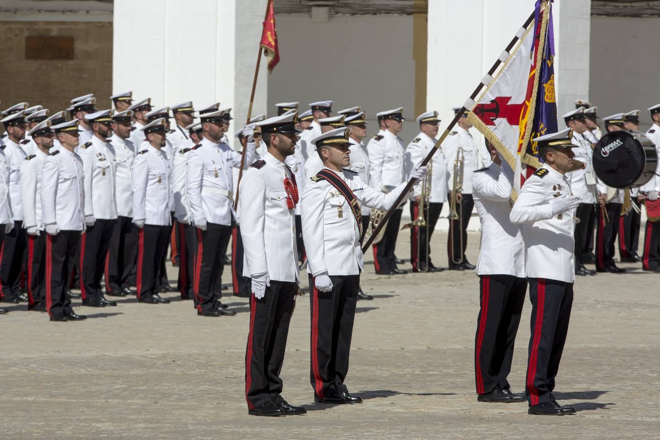 El TEAR despide a la la Fuerza Expedicionaria de Infantería de Marina para Mali