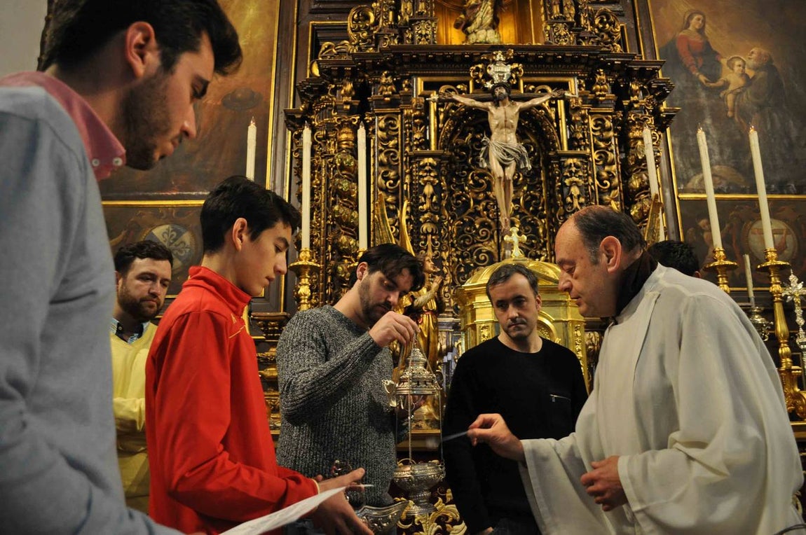 La dedicación religiosa de Fray Ricardo de Córdoba, en imágenes