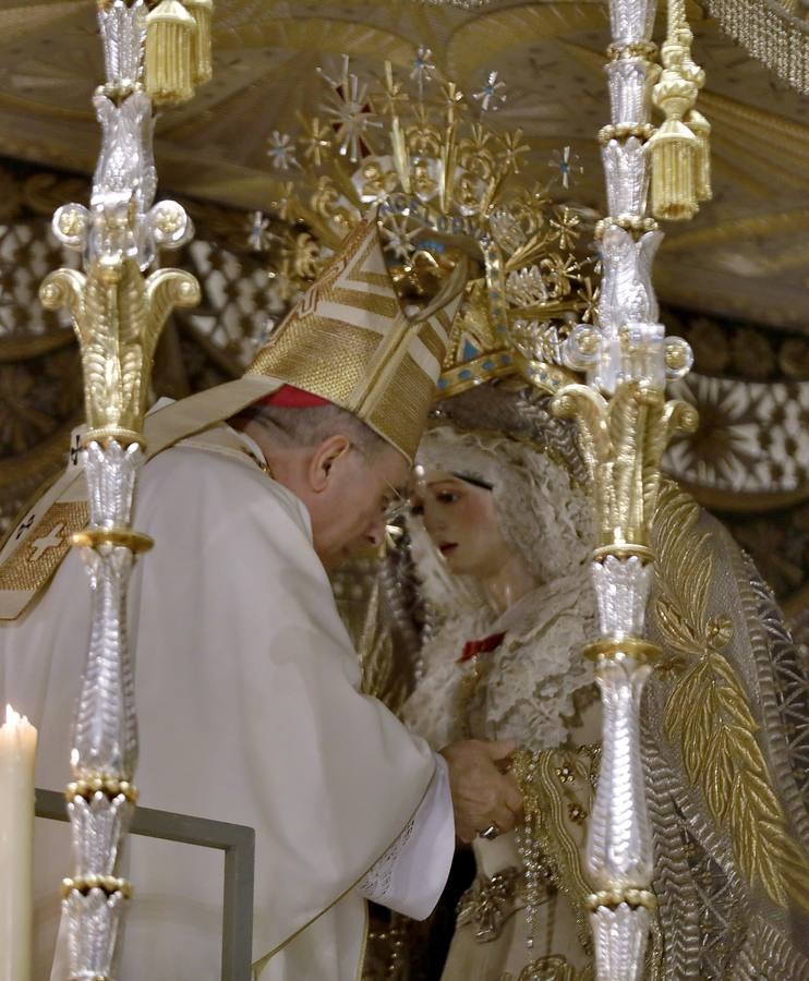 La coronación de la Virgen de los Ángeles, en imágenes