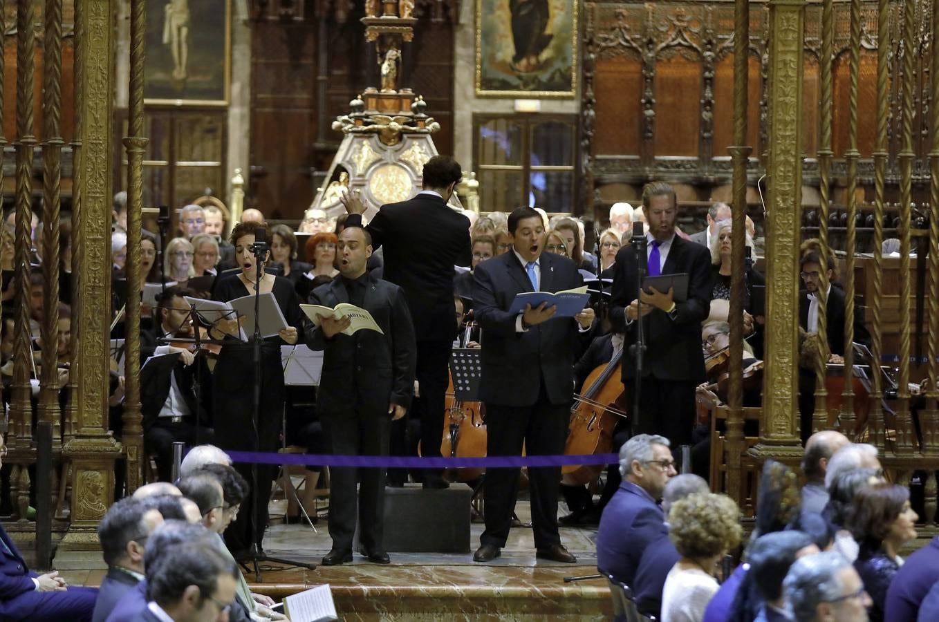 La coronación de la Virgen de los Ángeles, en imágenes