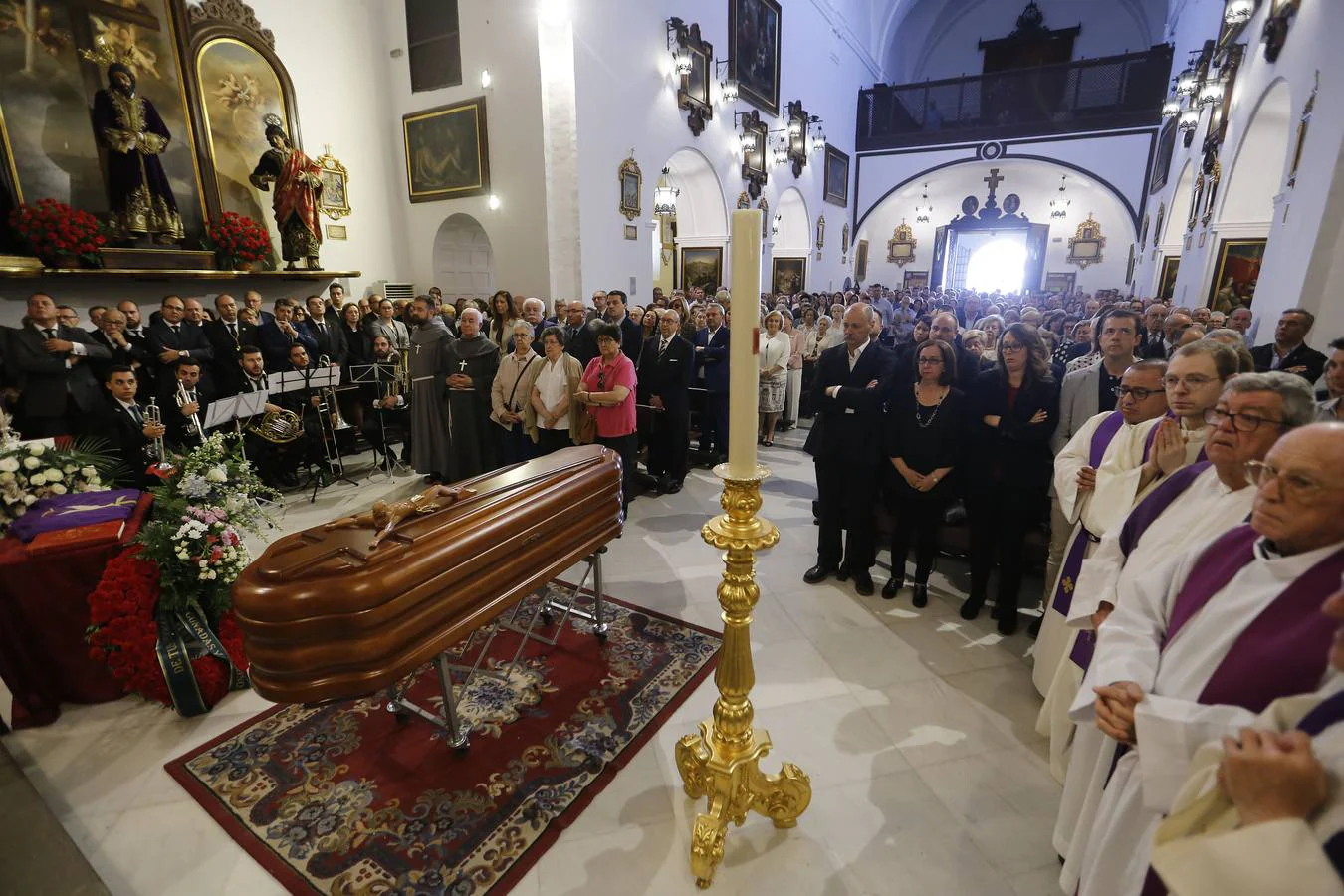El funeral de Fray Ricardo de Córdoba, en imágenes
