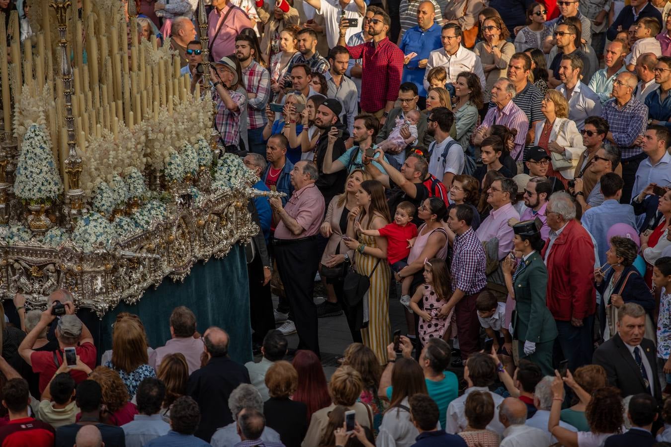 En imágenes, el regreso triunfal a su capilla de la Virgen de los Ángeles