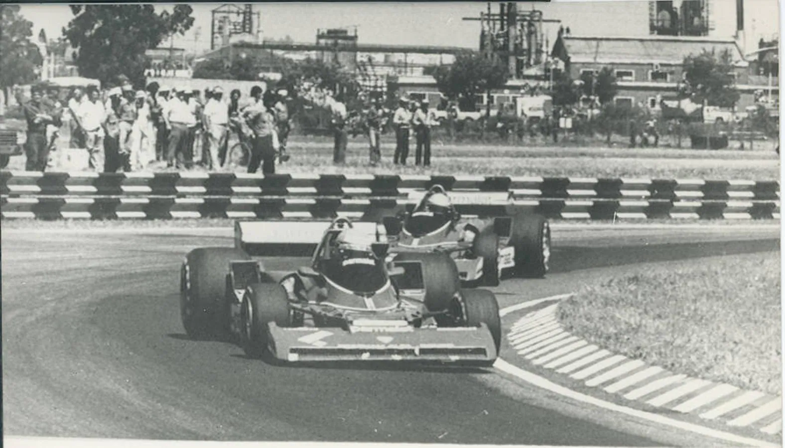 Lauda, durante el Gran Premio de Argentina en 1977. 