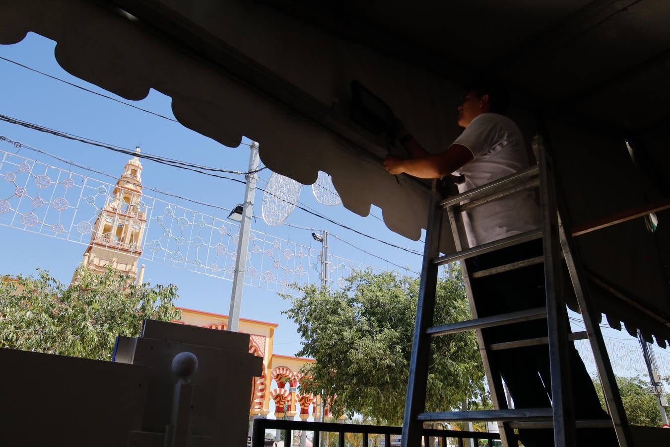 Los preparativos de la Feria de Córdoba, en imágenes