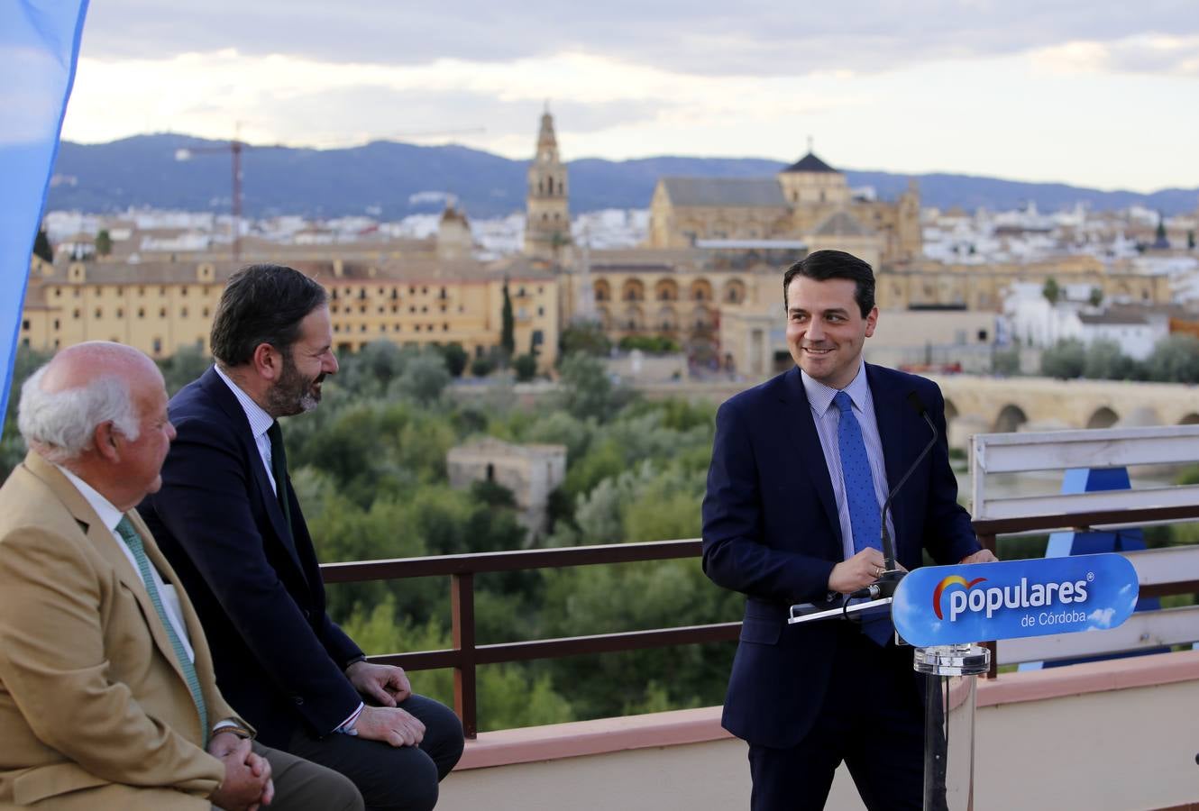 La presentación de las 10 medidas de Bellido, en imágenes