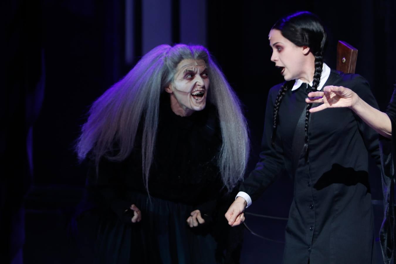 El musical «La familia Addams» llega al Gran Teatro de Córdoba, en imágenes