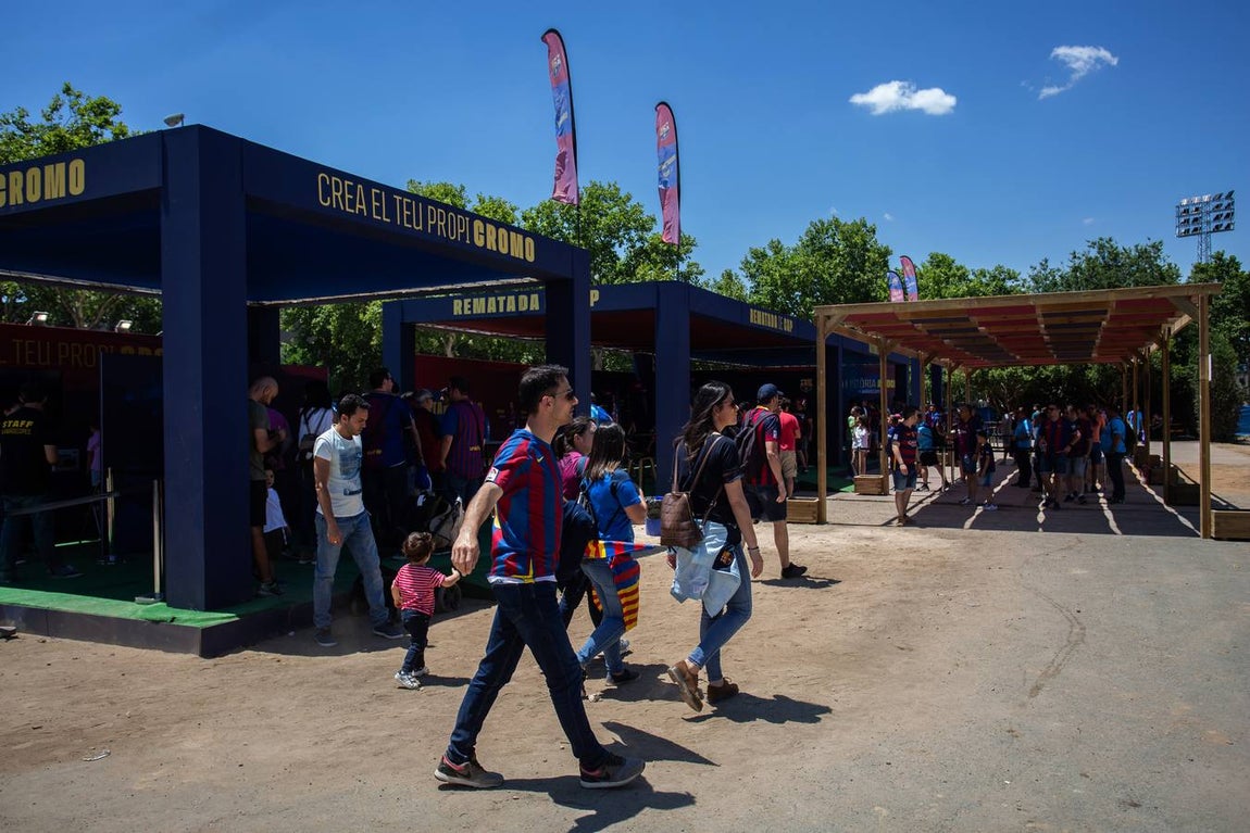 Las aficiones disfrutan de la previa de la Copa del Rey