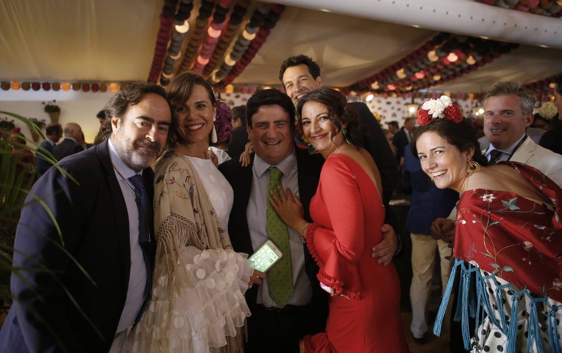 El ambiente de las casetas el sábado de la Feria, en imágenes