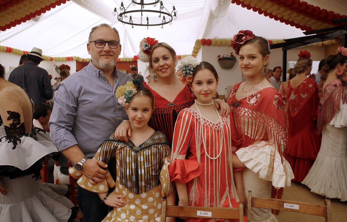El ambiente de las casetas el sábado de la Feria, en imágenes