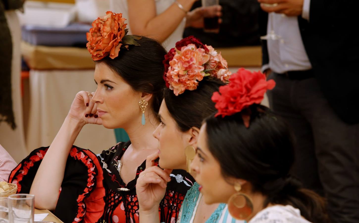 El ambiente de las casetas en el lunes de la Feria de Córdoba, en imágenes