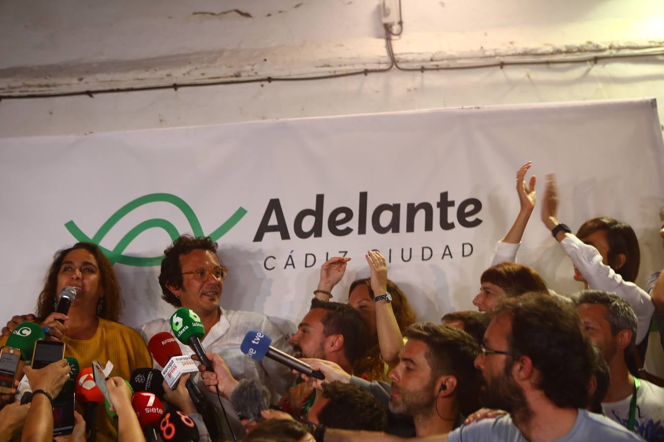 FOTOS: Así ha celebrado Kichi su victoria en Cádiz