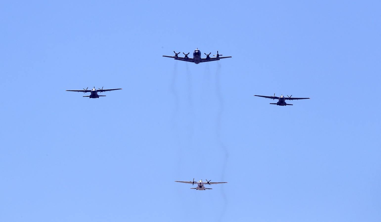 Ensayo aéreo para el Día de las Fuerzas Armadas