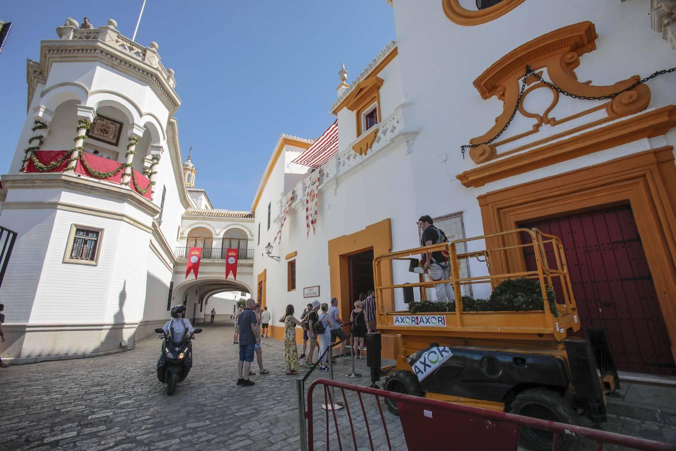 Sevilla se prepara para el desfile del Día de las Fuerzas Armadas 2019