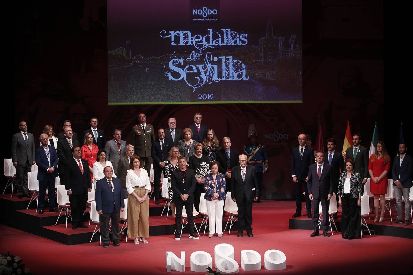 Entrega de las medallas de la ciudad de Sevilla