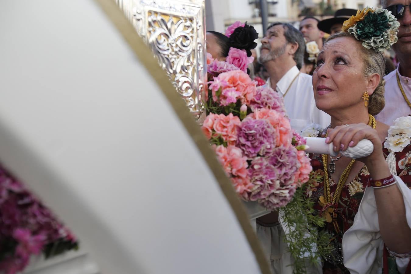 La salida de la hermandad del Rocío de Córdoba, en imágenes